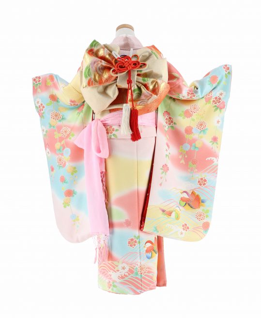 七五三7歳女の子用 四つ身[吉澤友禅・正絹]薄ピンクに四色ぼかし・おしどりと桜の古典柄No.299O